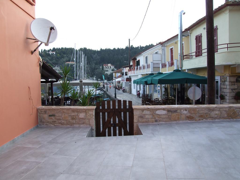 Lovely Lakka  Exterior photo