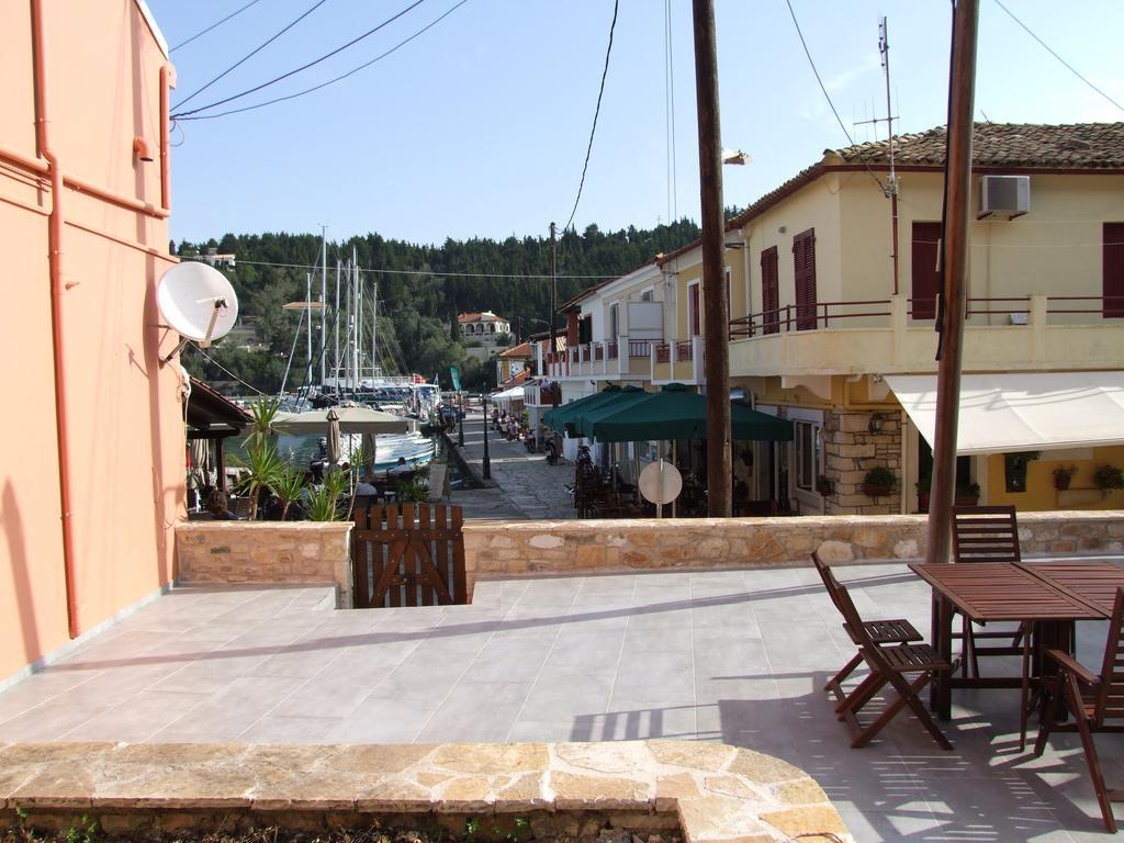 Lovely Lakka  Exterior photo