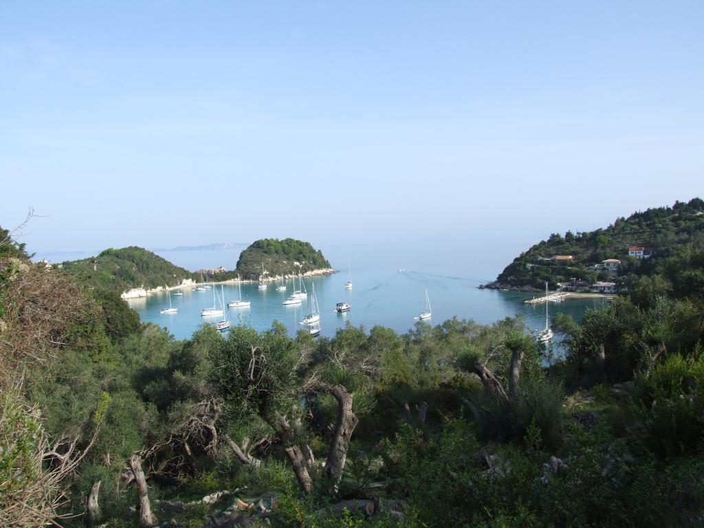 Lovely Lakka  Exterior photo