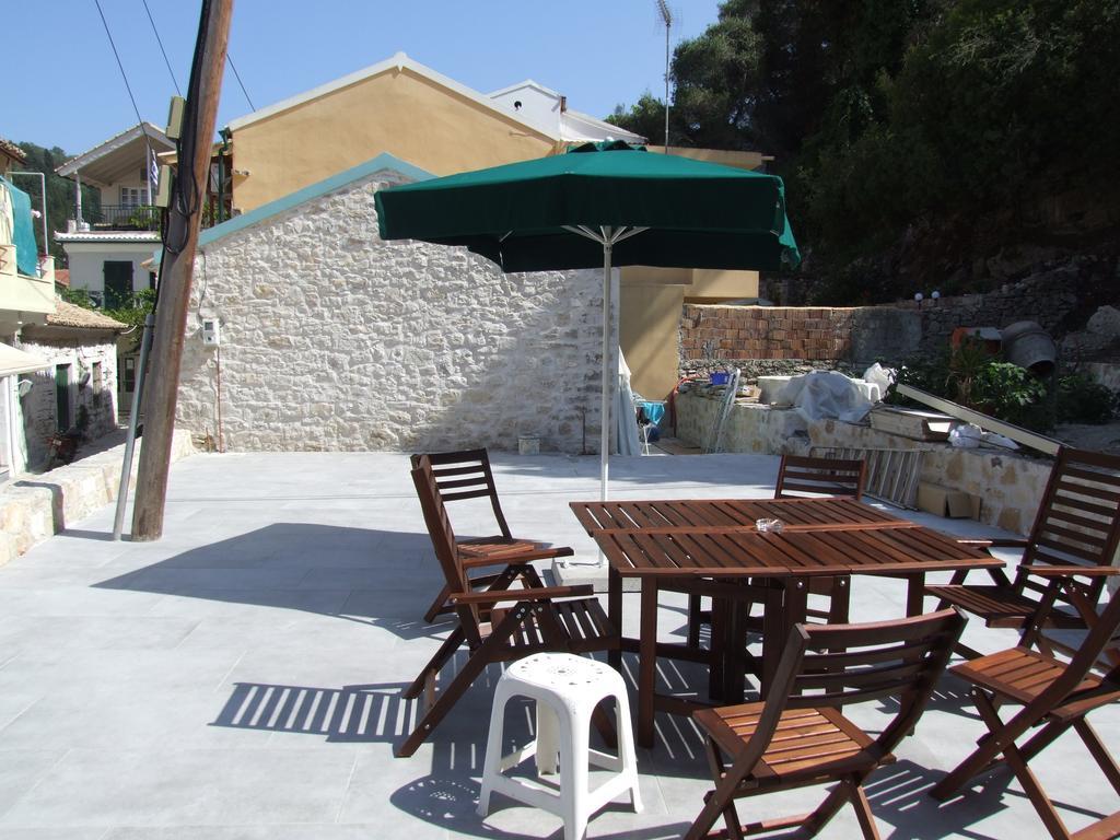 Lovely Lakka  Exterior photo